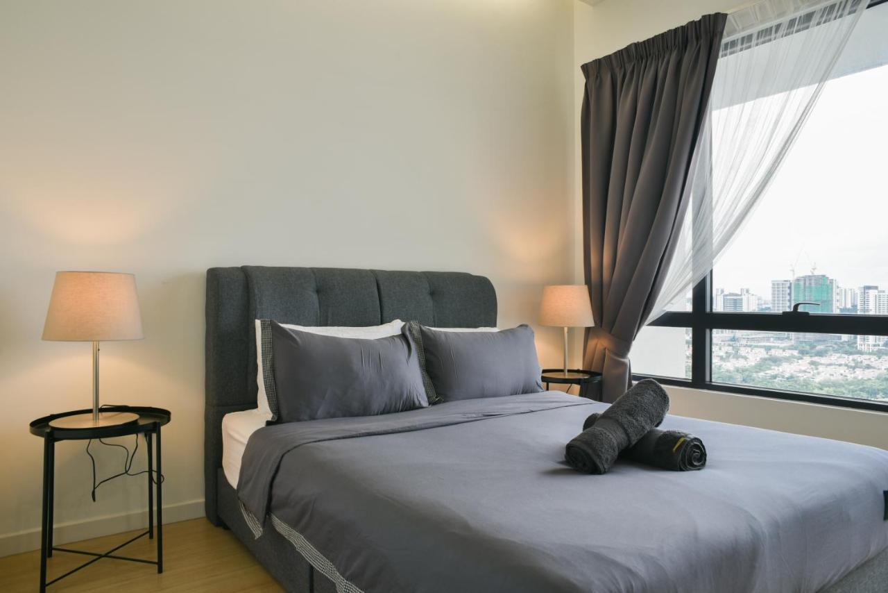 Usj One Subang Jaya By Widebed Apartment Ngoại thất bức ảnh