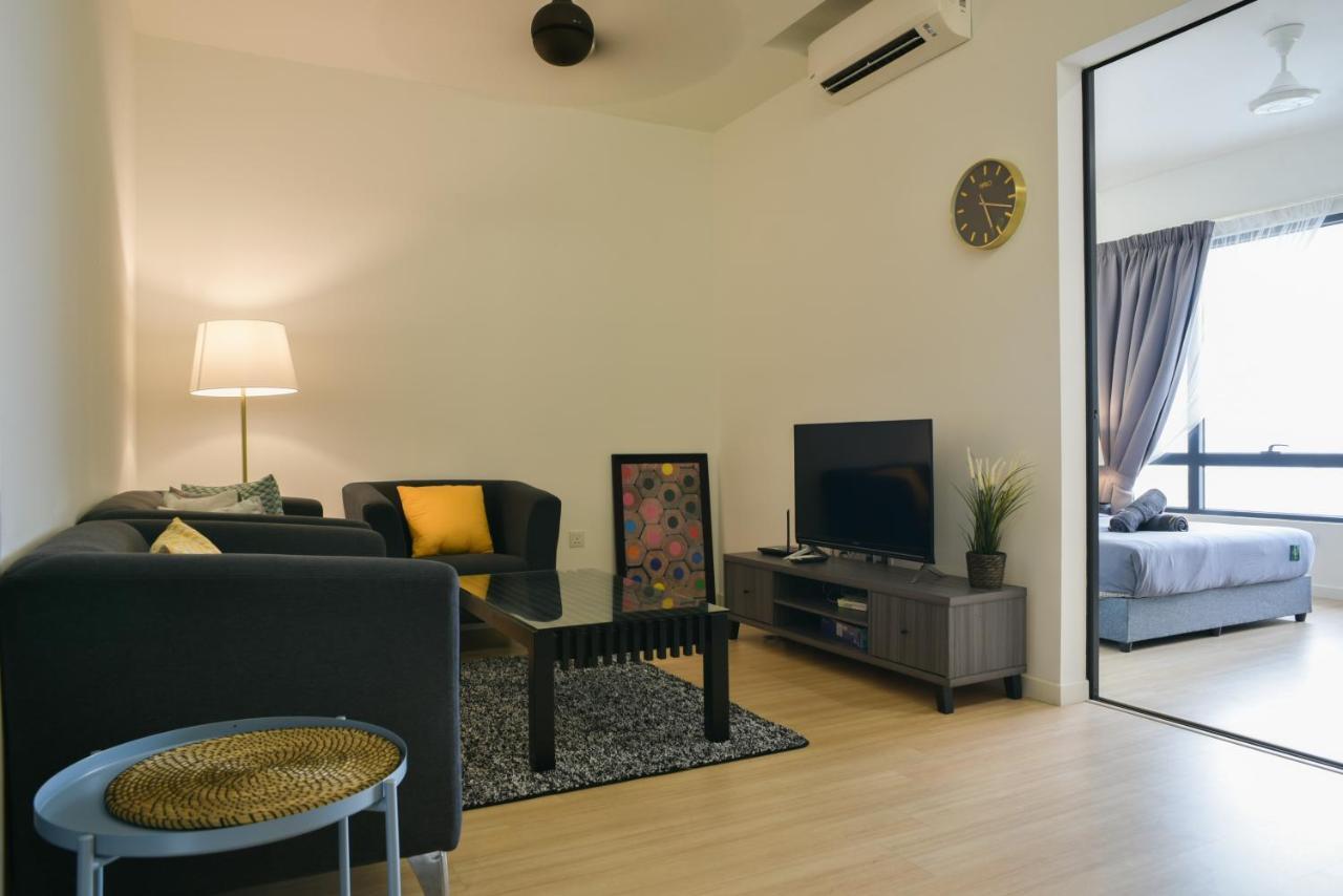 Usj One Subang Jaya By Widebed Apartment Ngoại thất bức ảnh